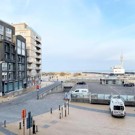 In Near The Апартаменты Ньивпорт